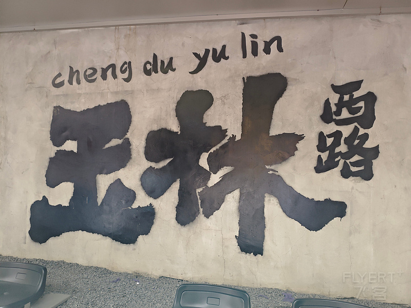 121123YFgROYNnlxlzrYH8.jpg