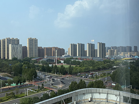 进淄赶烤-淄博鼎成希尔顿花园