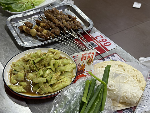 进淄赶烤-淄博鼎成希尔顿花园