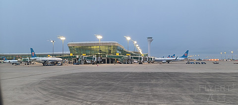 83【搭乘南航737-8鹭岛返汉 亲和友善湖北乘务组 】CZ6940公务舱报告