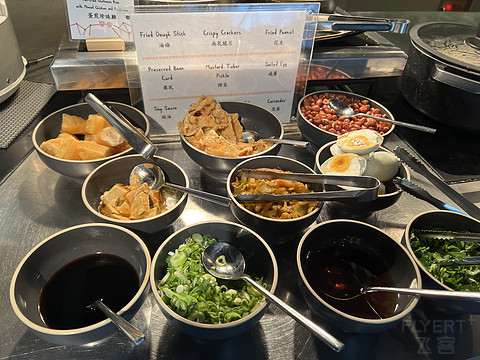 香港柏宁酒店｜窗边安心观台风