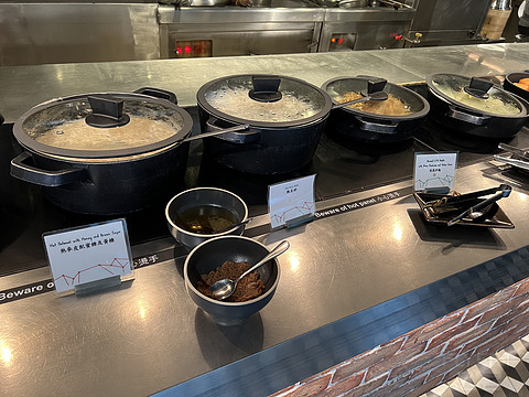 香港柏宁酒店｜窗边安心观台风