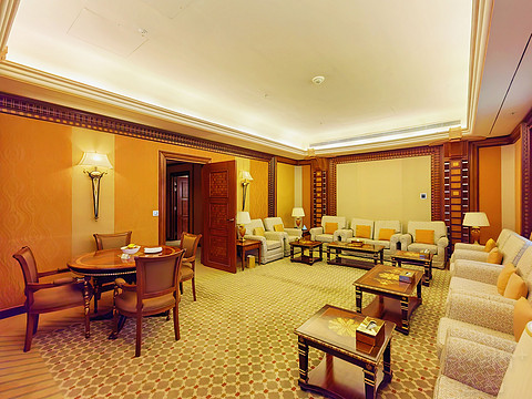 白袍拂过金樽影，红海潮生琉璃厅-行政海景单卧套房@The Ritz-Carlton, Jeddah
