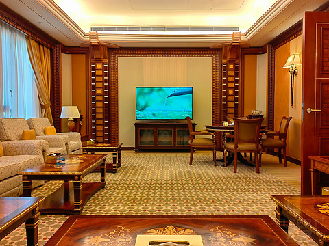 白袍拂过金樽影，红海潮生琉璃厅-行政海景单卧套房@The Ritz-Carlton, Jeddah