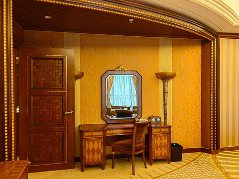 白袍拂过金樽影，红海潮生琉璃厅-行政海景单卧套房@The Ritz-Carlton, Jeddah