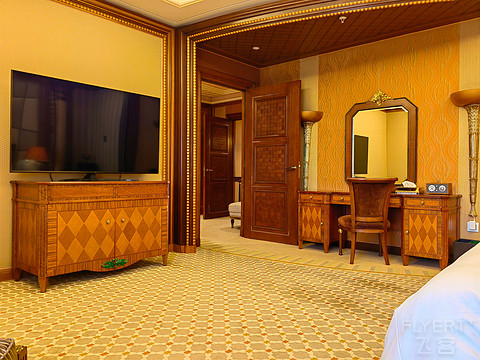 白袍拂过金樽影，红海潮生琉璃厅-行政海景单卧套房@The Ritz-Carlton, Jeddah