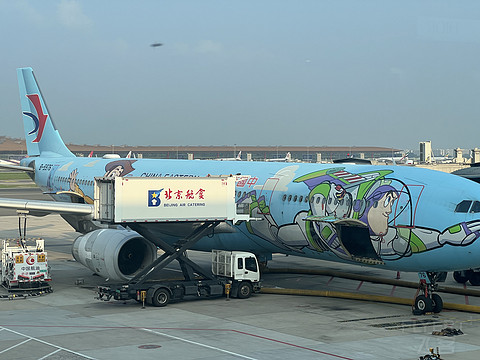 “天公作美，快线体验” MU5115虹桥-首都T2飞行报告
