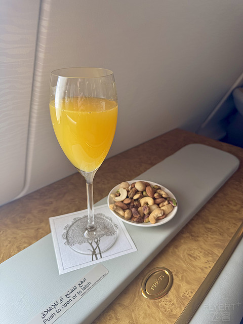 阿联酋航空A380头等舱:迪拜DXB-香港HKG