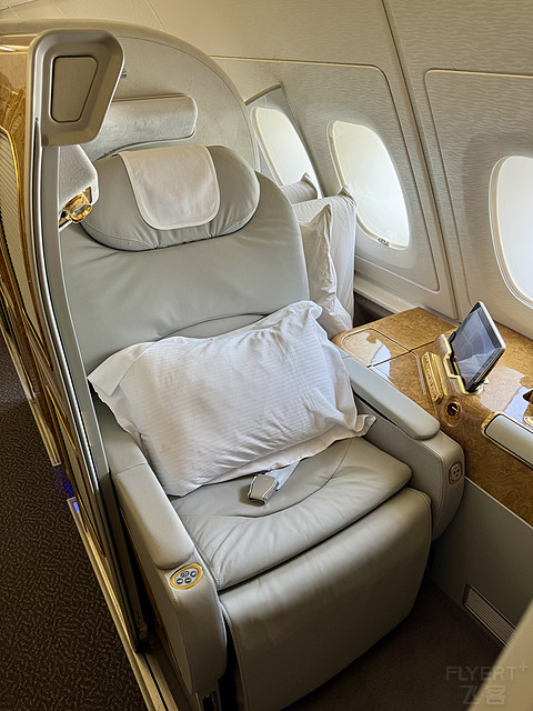 阿联酋航空A380头等舱:迪拜DXB-香港HKG