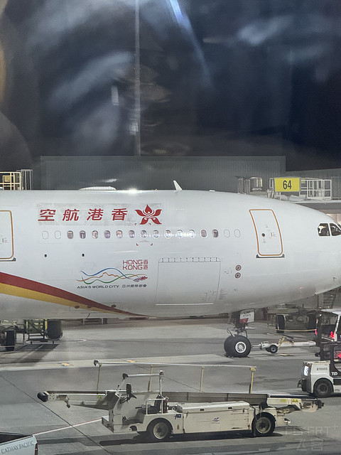 长荣航空 | 比北美航司好太多的台式服务 BR009 YVR-TPE 皇玺桂冠舱