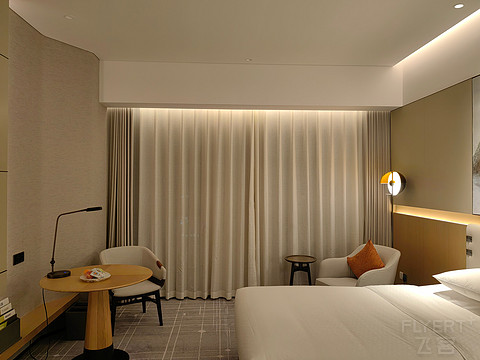 花溪碧水映长空,十里河滩镜影中@Four Points by Sheraton Guiyang, Huaxi 花溪碧水映长空,十里河滩镜影中@Four Points by Sheraton Guiyang, Huaxi
