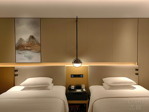 花溪碧水映长空，十里河滩镜影中@Four Points by Sheraton Guiyang, Huaxi