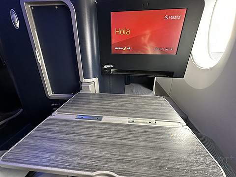 Iberia伊比利亚航空 伦敦-马德里 A359商务体验