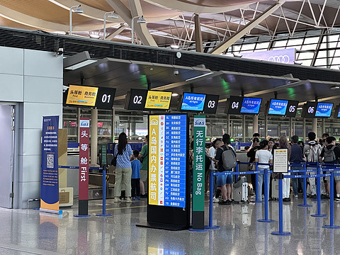 探访浦东IHG联名海翼轩贵宾室，海航787商务舱飞行体验，上海浦东PVG-广州白云CAN