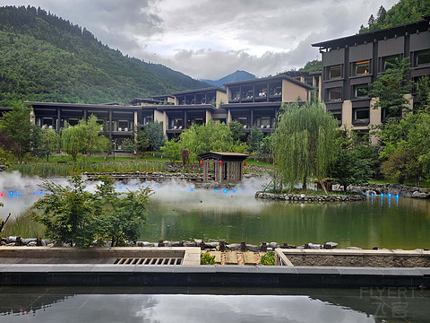 华美圣地｜九寨沟鲁能希尔顿度假酒店体验