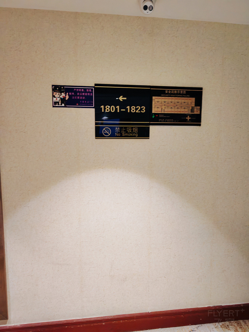 135159JKa3fdEoKwjX2mUb.jpg