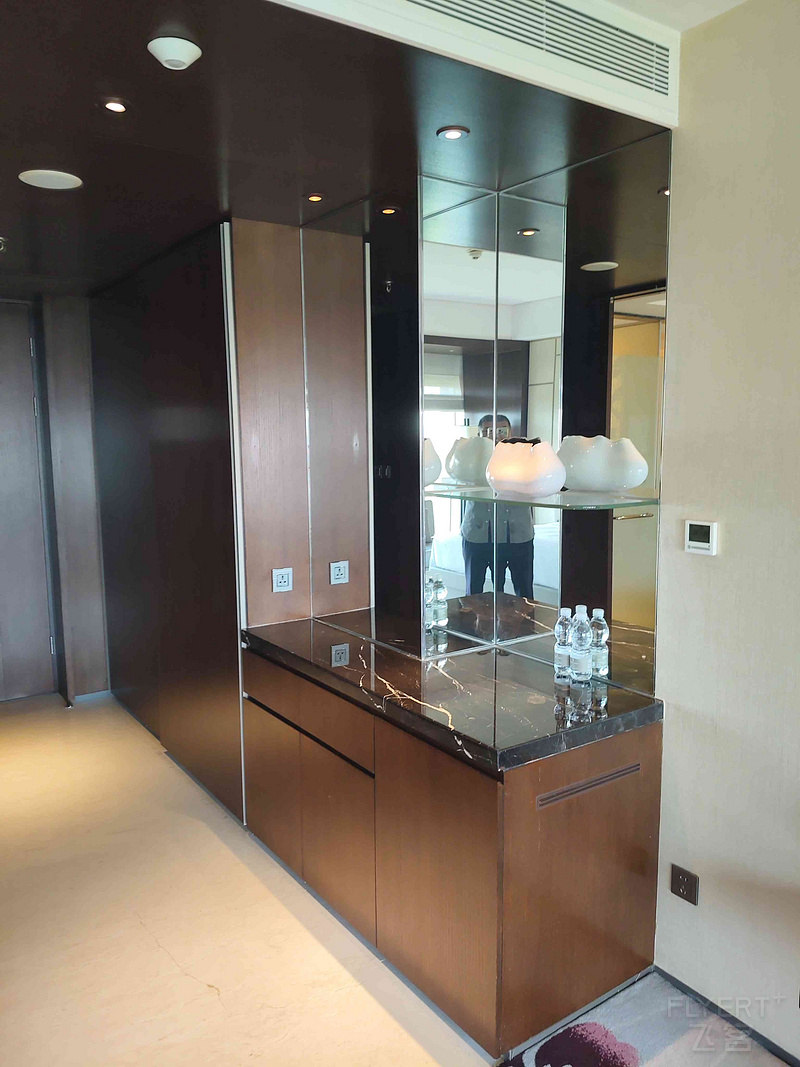 141330eOsLnbr1I8AKDWnT.jpg