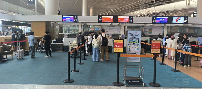 150942zKS5D8w1LX0PCUJN.jpg