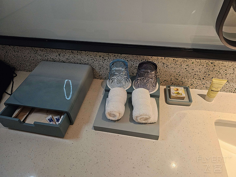 170919r0g1CTOGWphMITgE.jpg
