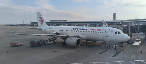 87【TAO喜提延误调时 偶遇盲盒乘务长和熟悉2号】MU2518公务舱报告