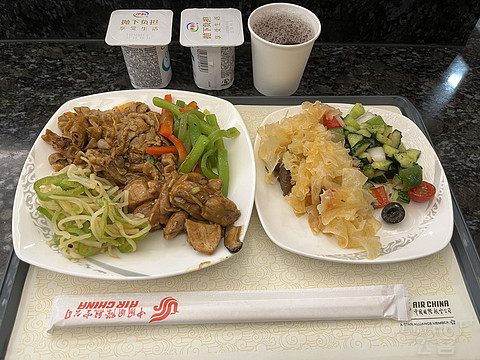 进近航路饱览山城CA1435北京首都-重庆江北，躺飞闪击重庆之旅