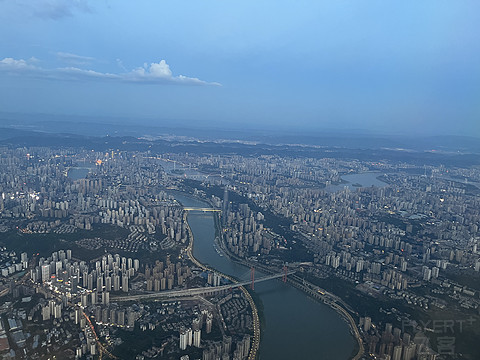 进近航路饱览山城CA1435北京首都-重庆江北，躺飞闪击重庆之旅