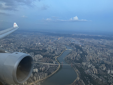 进近航路饱览山城CA1435北京首都-重庆江北，躺飞闪击重庆之旅