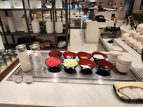 武汉泛海费尔蒙酒店【丝佰趣】东南亚主题美食节自助晚餐体验