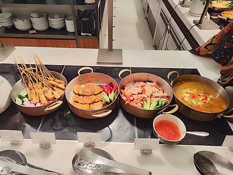 武汉泛海费尔蒙酒店【丝佰趣】东南亚主题美食节自助晚餐体验