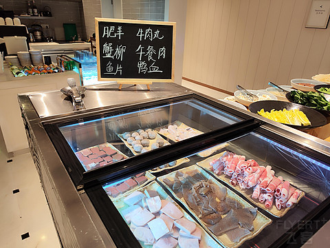 武汉泛海费尔蒙酒店【丝佰趣】东南亚主题美食节自助晚餐体验