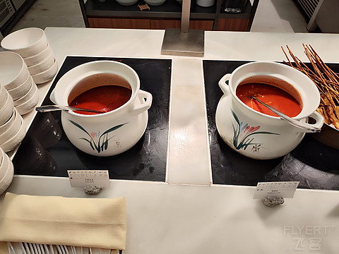 武汉泛海费尔蒙酒店【丝佰趣】东南亚主题美食节自助晚餐体验
