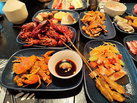武汉泛海费尔蒙酒店【丝佰趣】东南亚主题美食节自助晚餐体验