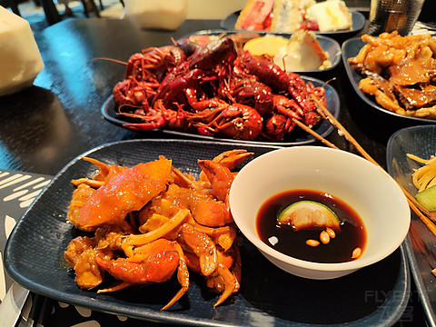 武汉泛海费尔蒙酒店【丝佰趣】东南亚主题美食节自助晚餐体验