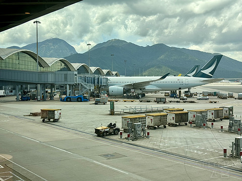 国泰航空A350-900商务舱:香港HKG-大阪关西KIX