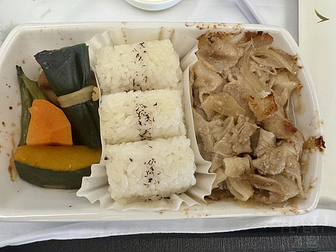 国泰航空A350-900商务舱:香港HKG-大阪关西KIX