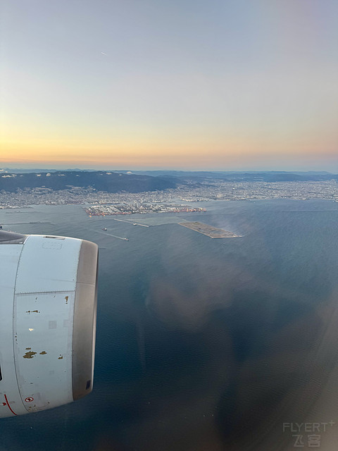 国泰航空A350-900商务舱:香港HKG-大阪关西KIX