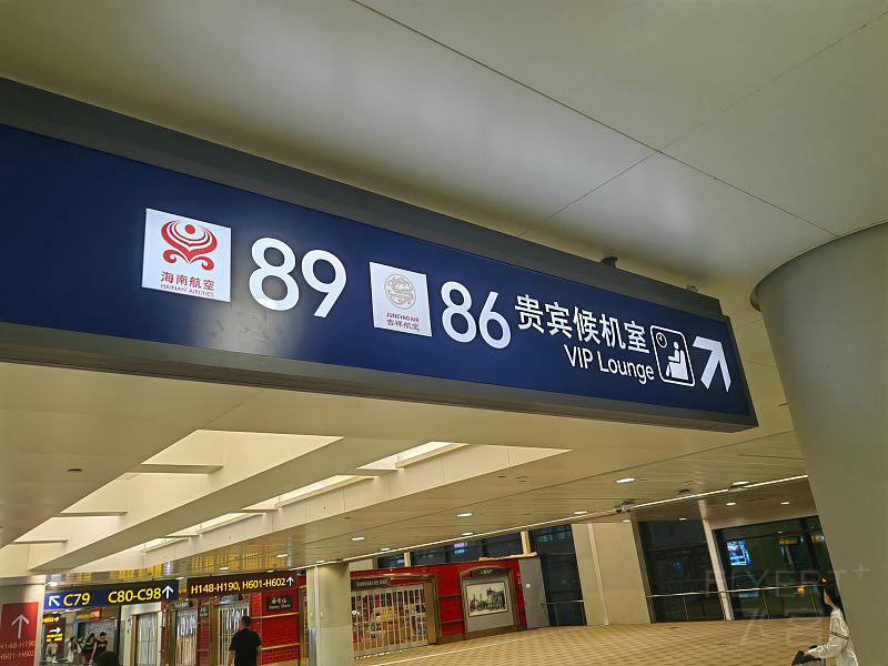 222207bZ1pZm1CjDdNeupJ.jpg