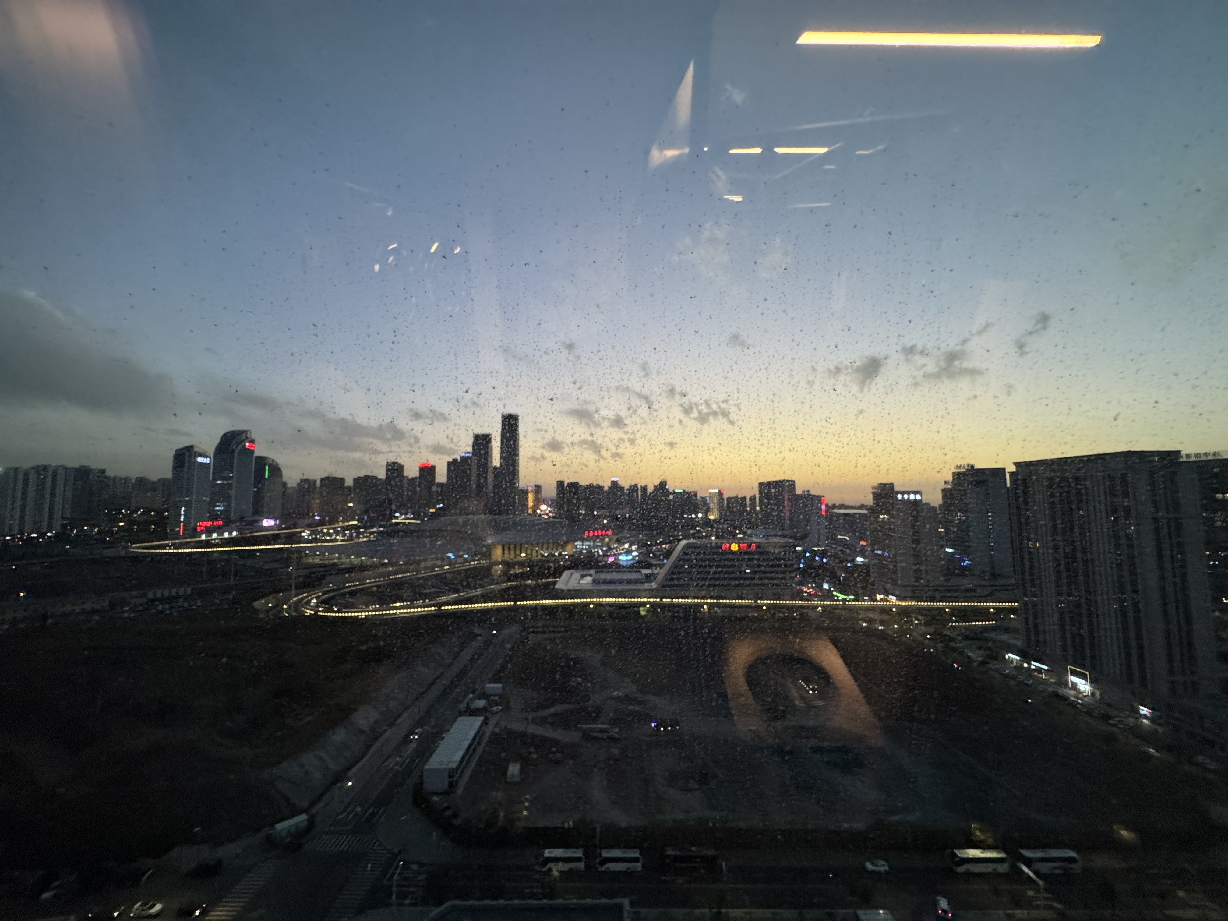 ³ľվûƵ🏨Wanda Yi Urumqi Railway Station