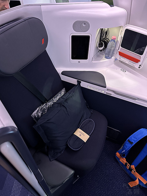法国航空｜A350 新商务舱｜超宽1A Bulkhead Seat｜HKG-CDG-LHR