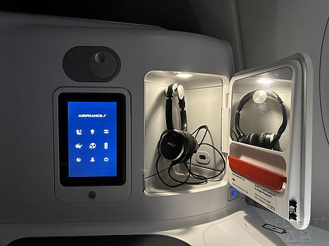 法国航空｜A350 新商务舱｜超宽1A Bulkhead Seat｜HKG-CDG-LHR