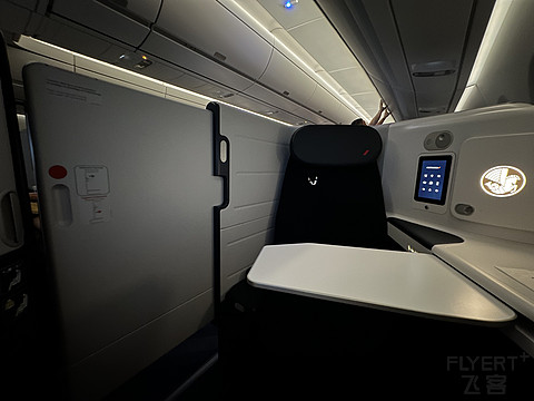 法国航空｜A350 新商务舱｜超宽1A Bulkhead Seat｜HKG-CDG-LHR