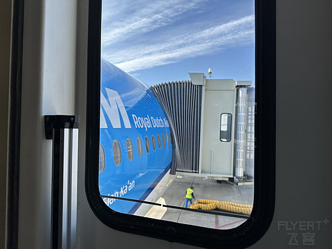 飞跃半个地球 巴西回国记 里约-北京 下篇 | 荷兰皇家航空 KL897 商务舱 AMS-PEK