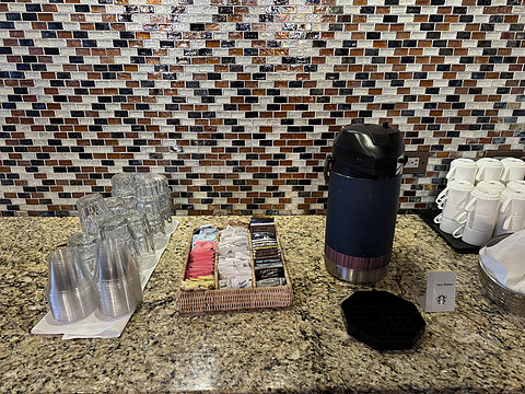 风城周边的静谧小镇 | Sheraton Lisle Naperville 行政房型入住简报