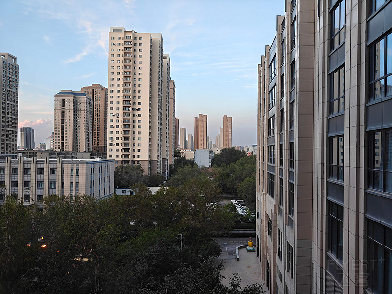 0816434auXt1oCvHKEeyEv.jpg