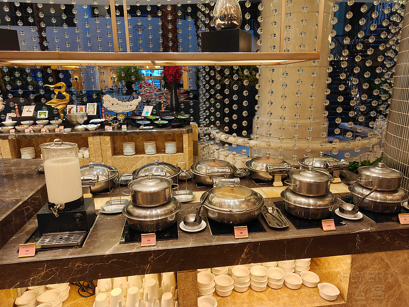 081827TJD7WSpcBLAuqhth.jpg