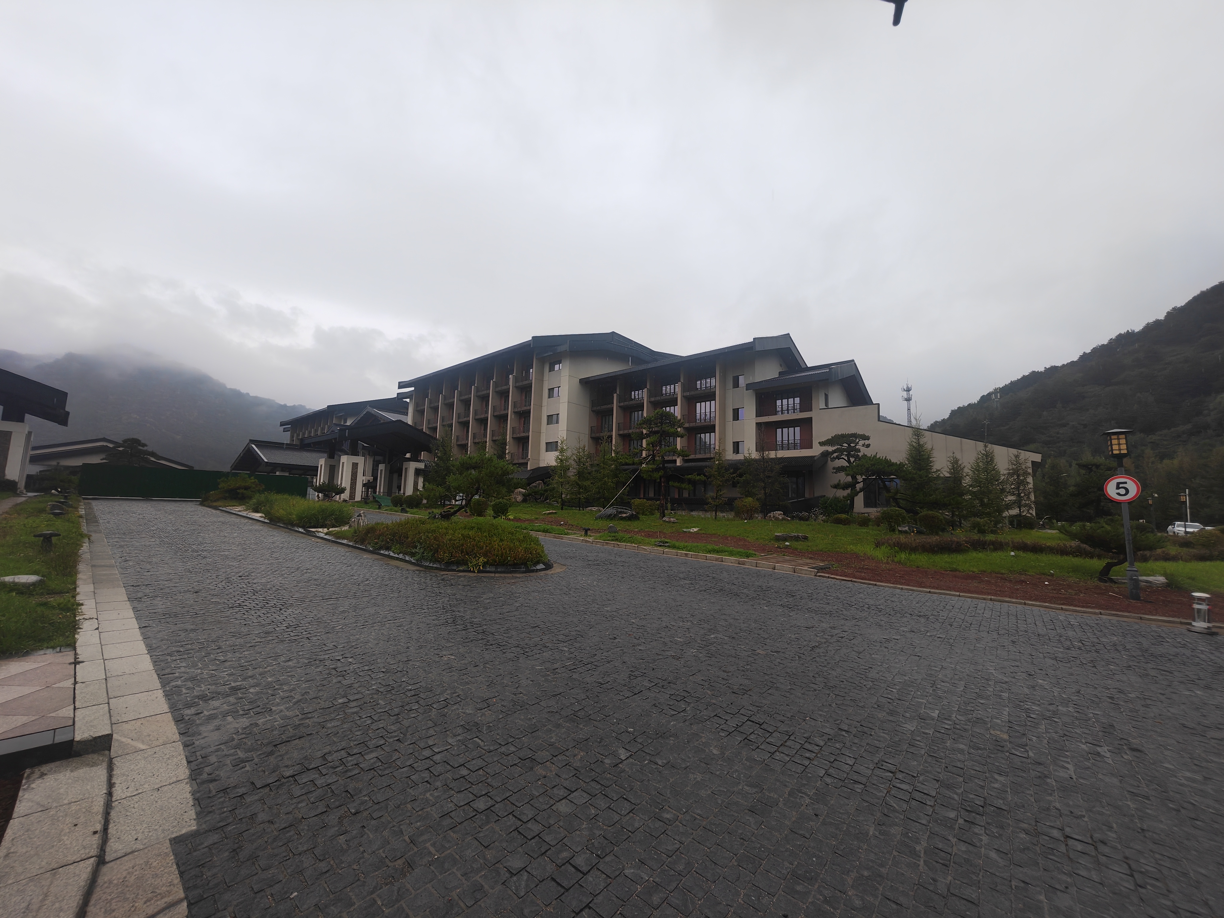 Wutai Mountain Marriott Hotel/̨ɽƵ ׷ס
