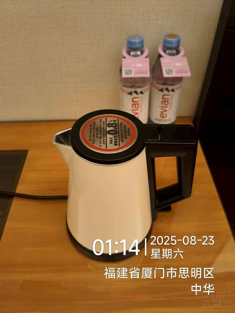 113010dRCdqkCX3e9fwS63.jpg