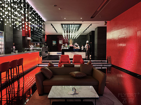 海派回响｜上海证大美爵酒店｜豪华套房