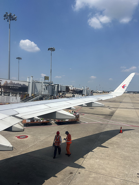 GO WEST “云端两小时，沪蓉双城记” MU5409航班飞行体验
