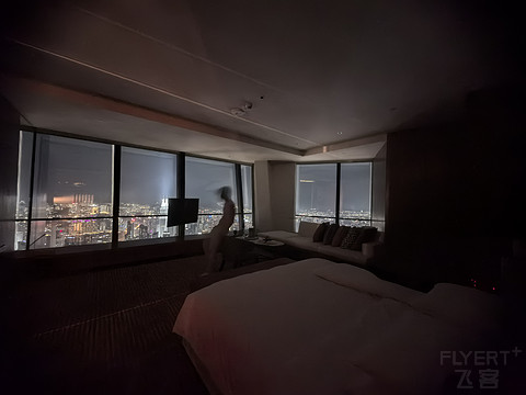 《135H》 吉隆坡 · 柏悦 】云端俯瞰都市 挥手穿行向前/2025.09/@CER YUE #服务热情景观棒